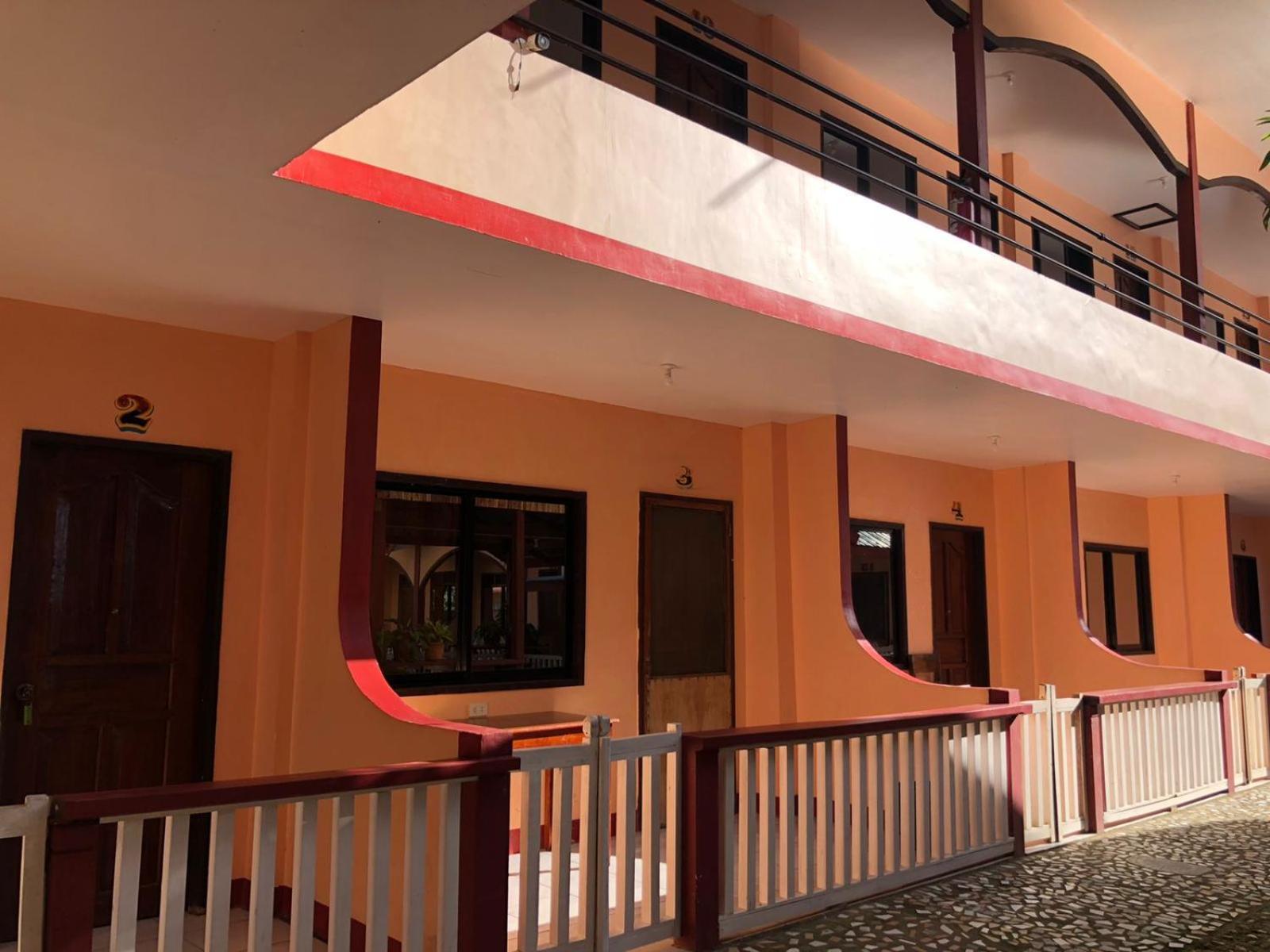 Jbr Tourist Inn - Port Barton Itaytay Exteriör bild